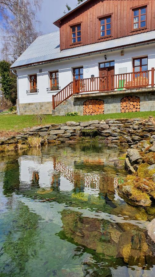 Knezice 25, Chalupa V Krkonosich Vrchlabi Bagian luar foto
