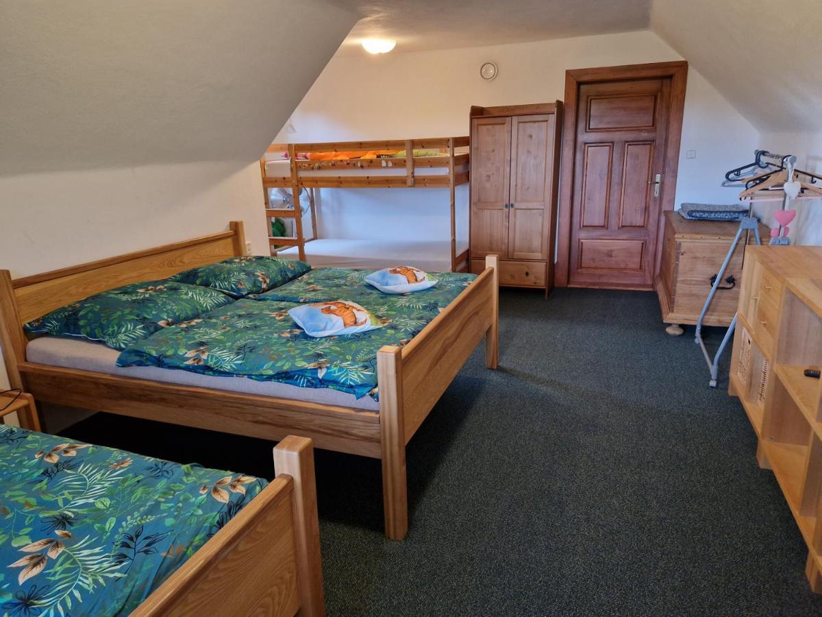 Knezice 25, Chalupa V Krkonosich Vrchlabi Bagian luar foto