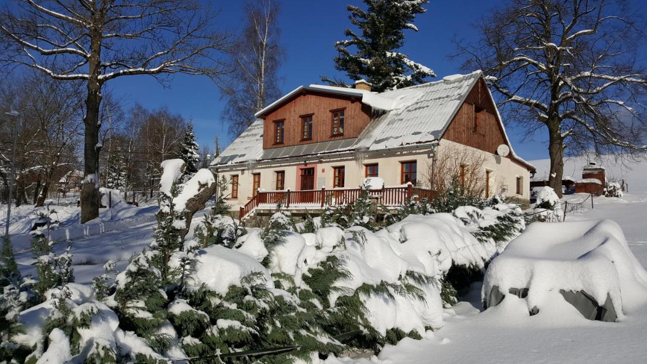Knezice 25, Chalupa V Krkonosich Vrchlabi Bagian luar foto