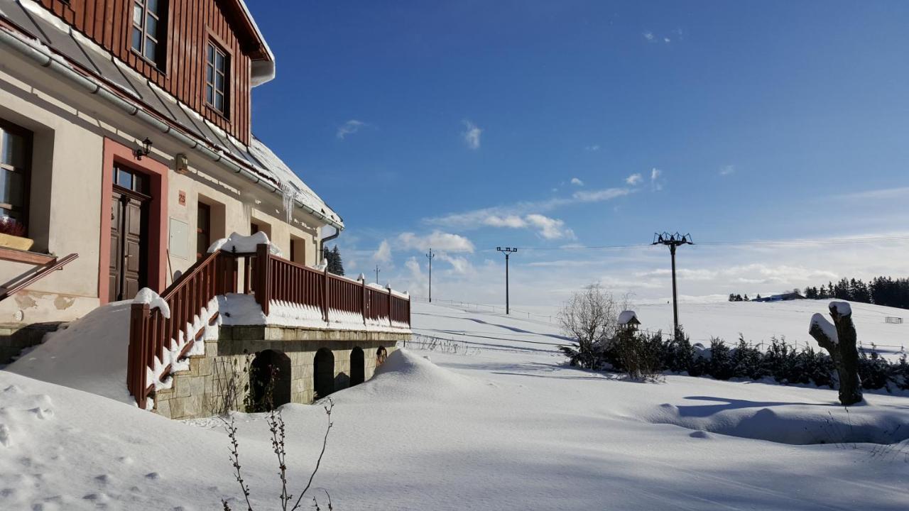 Knezice 25, Chalupa V Krkonosich Vrchlabi Bagian luar foto